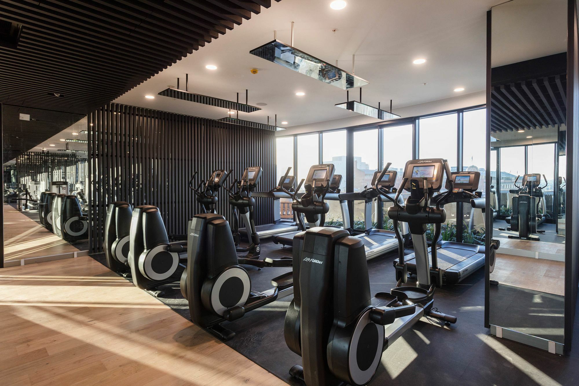 Fv By Peppers Aparthotel Brisbane Kültér fotó The gym at The Standard East Village