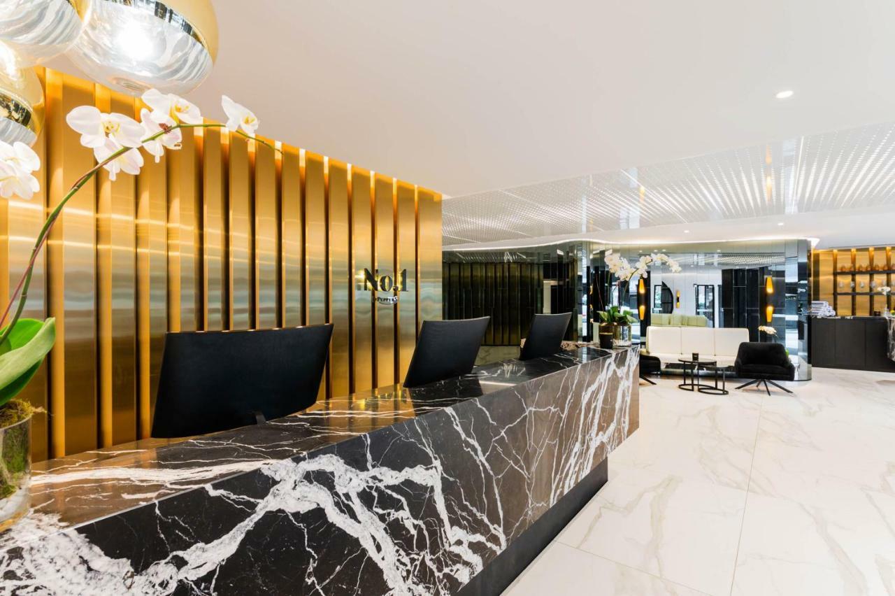 Fv By Peppers Aparthotel Brisbane Kültér fotó The lobby of the hotel