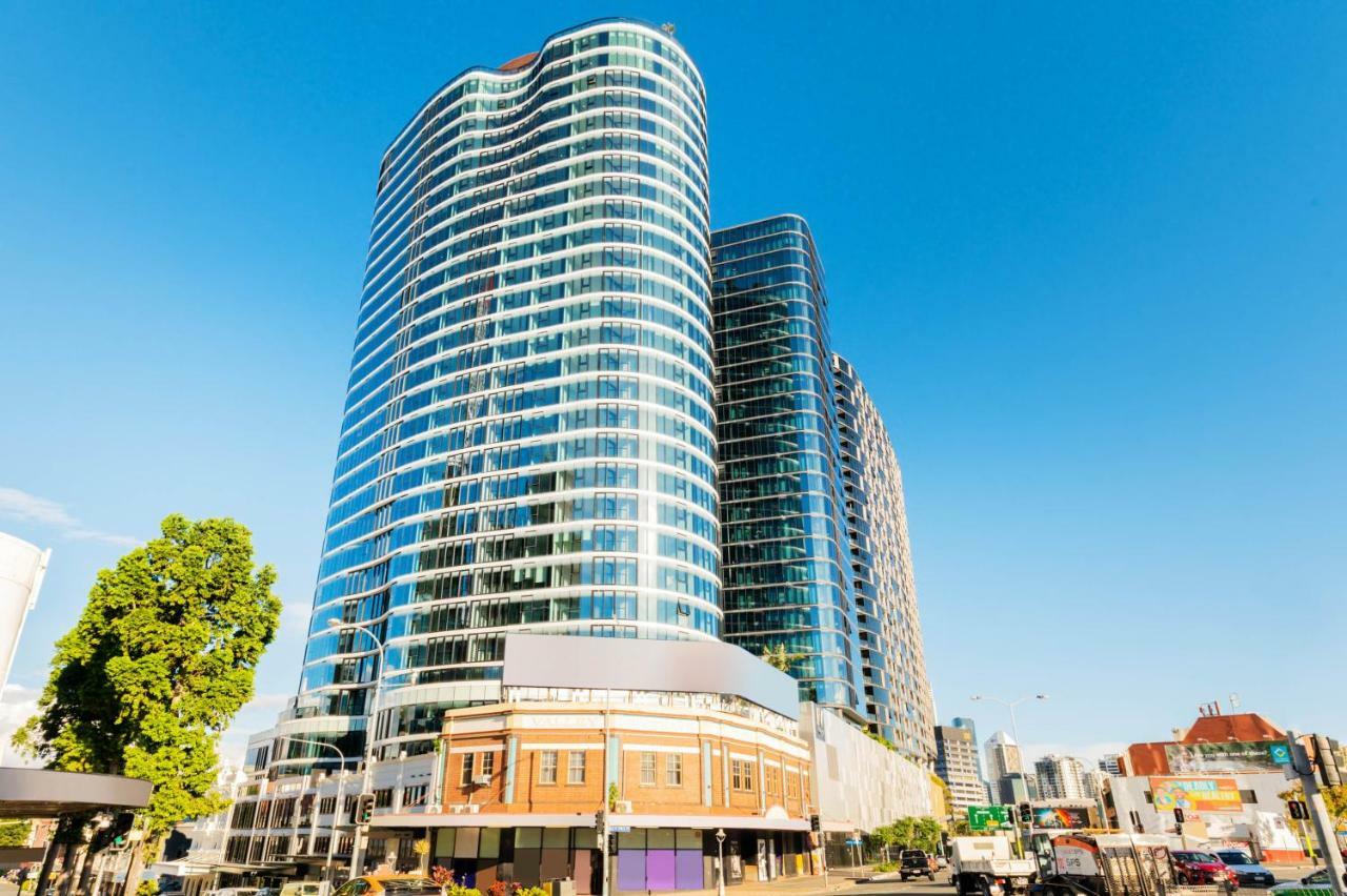 Fv By Peppers Aparthotel Brisbane Kültér fotó The complex